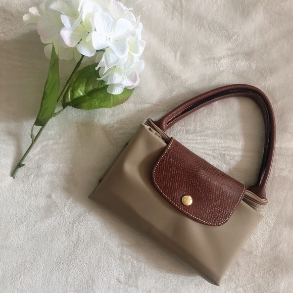 Longchamp Handbags - NWOT Longchamp | Authentic Le Pliage M Bag